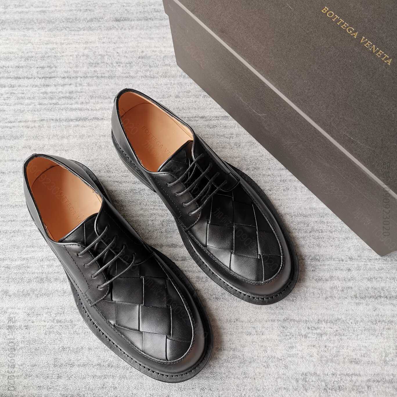 Bottegaveneta INTRECCIATO小牛皮乐福鞋男 圆头乐福鞋
