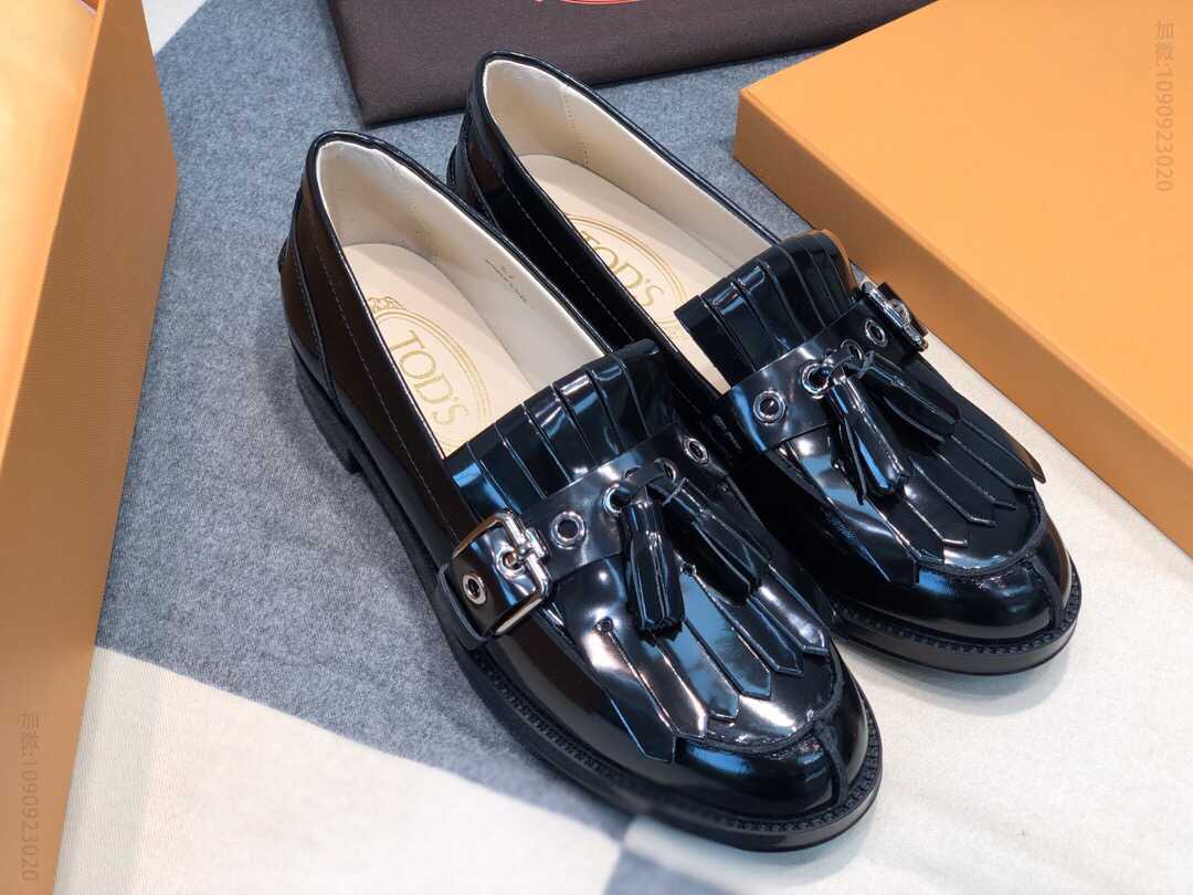 TODS 意大利进口开边珠小牛皮真皮大底女款皮鞋