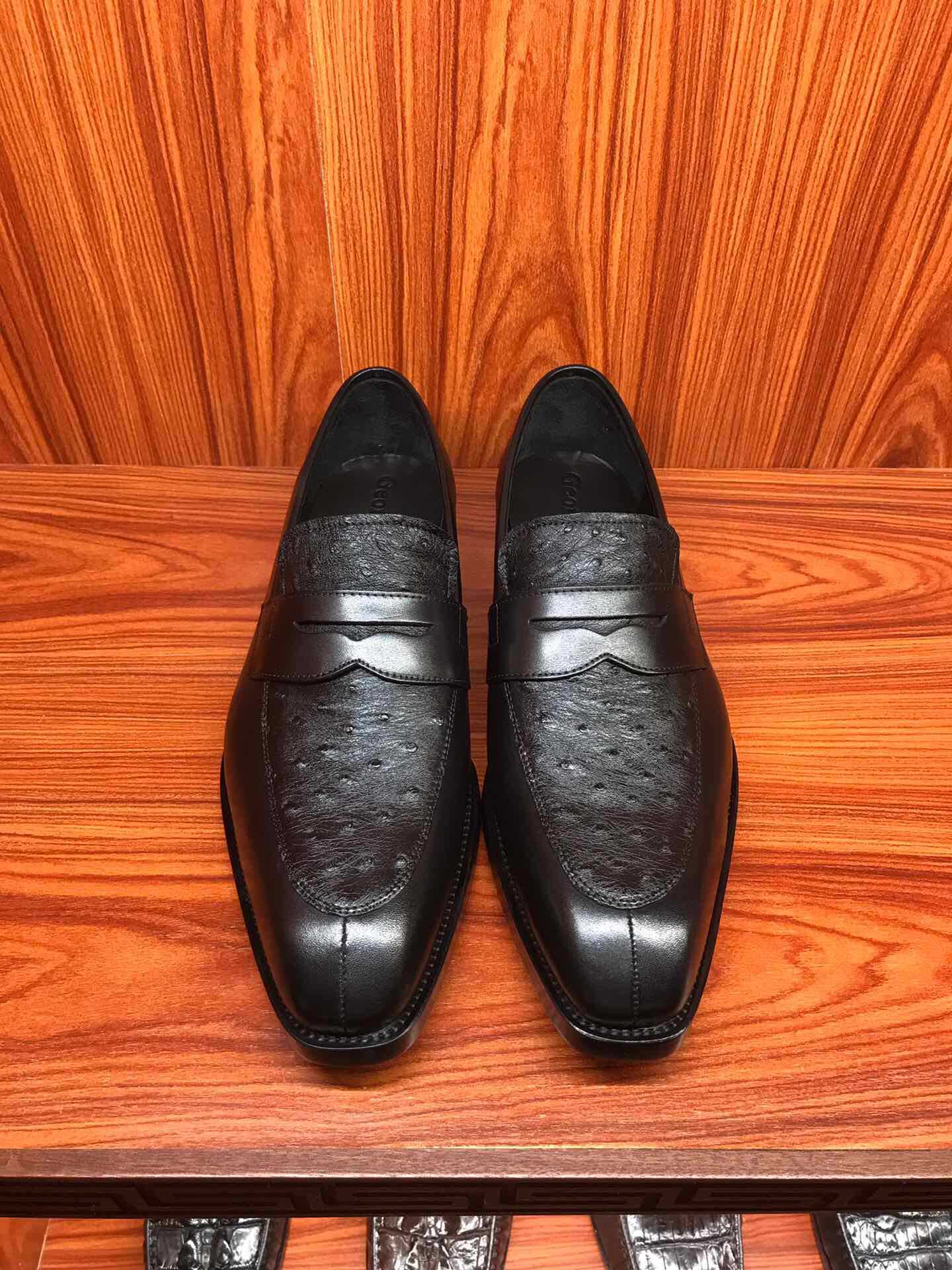Berluti伯鲁提 最新鸵鸟皮奢用泰国暹罗鳄鱼肚男士商务皮鞋