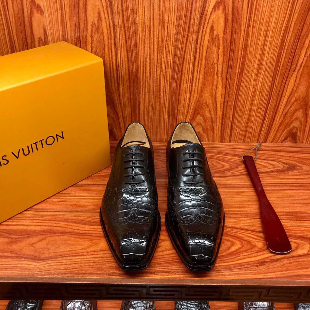 LV/路易威登 L牌出最新款2023年最新狠货奢用泰国暹罗鳄鱼肚皮男士商务皮鞋 路易威登男款皮鞋 
