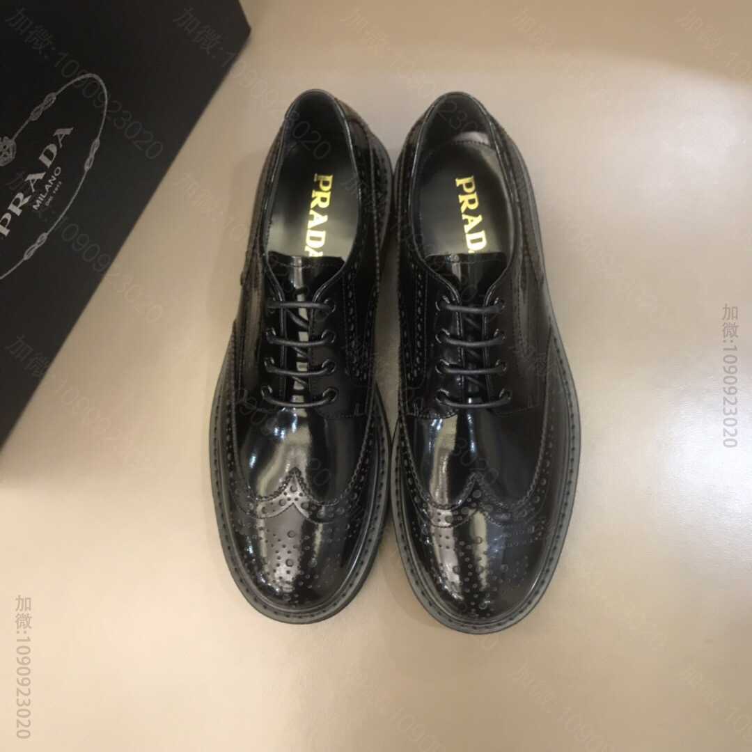 Prada普拉达 布洛克雕花经典款P家 男士厚底休闲皮鞋