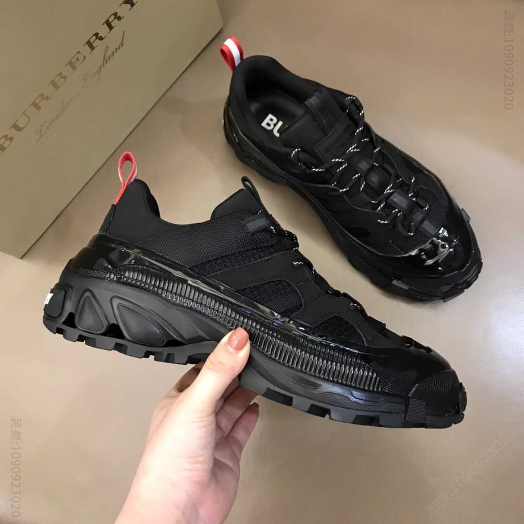 BURBERRY巴宝莉 B家 2023时装周走秀情侣款男女同款运动鞋