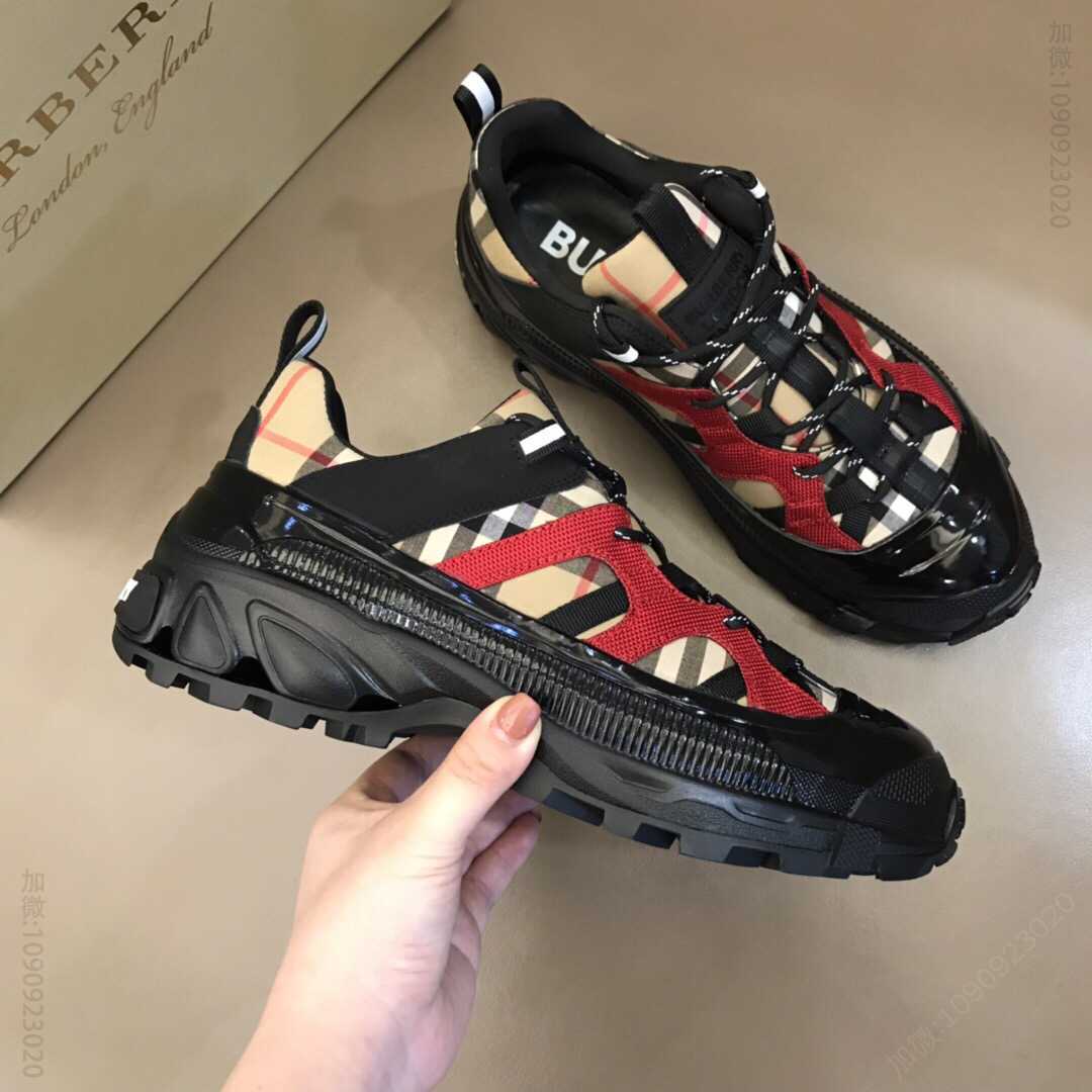 BURBERRY巴宝莉 B家 2023时装周走秀情侣款男女同款运动鞋