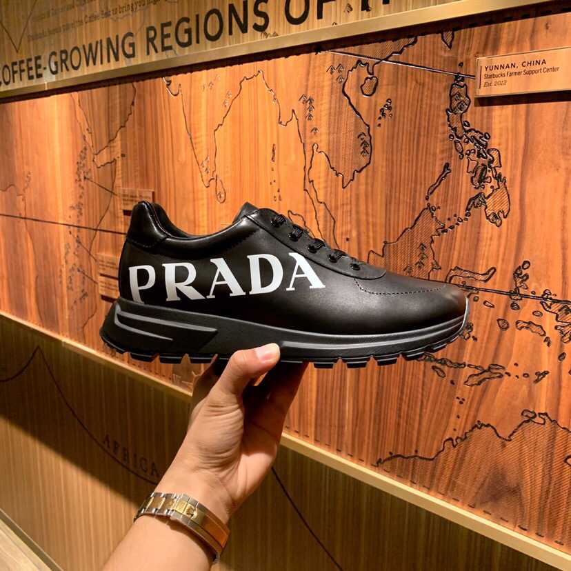 高仿普拉达男士运动鞋 普拉达运动鞋商城 PRAD新品系列系带牛皮字母标休闲运动鞋 