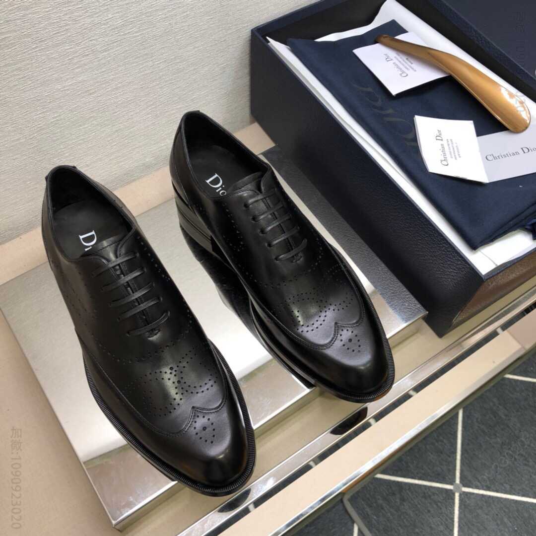 Dior迪奥 纯正高品质可原版小牛皮！内里：小牛皮配树膏皮男士正装皮鞋