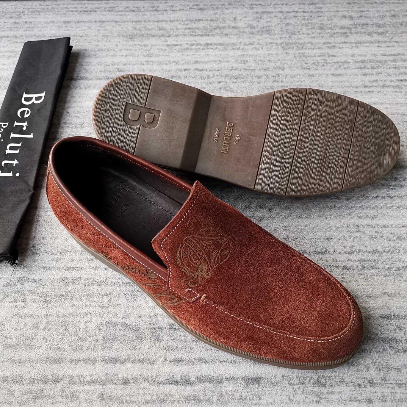 BERLUTI 布鲁提 20春季最新款现货发售 Latitude反毛皮乐福鞋