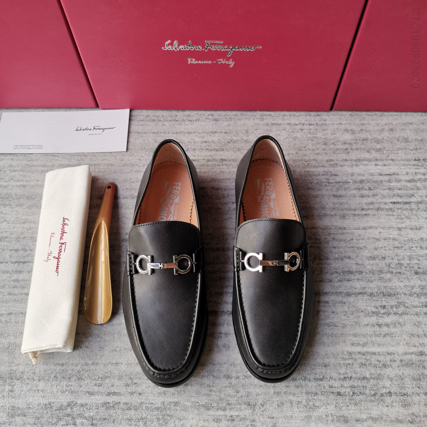Salvatore Ferragamo 菲拉格慕 GANCINI莫卡辛鞋便鞋