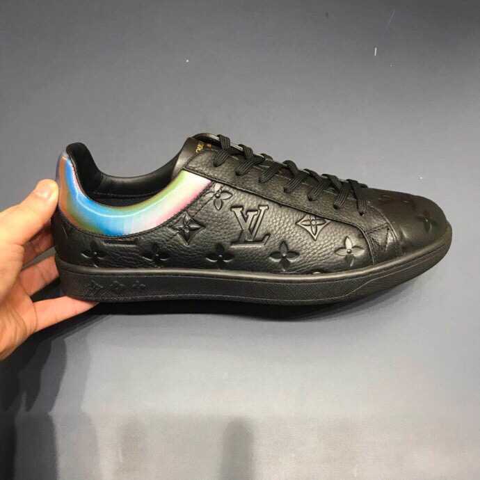 LOUIS VUITTON路易威登 最新配色甩纹压花皮配台湾进口3DPVC平板鞋