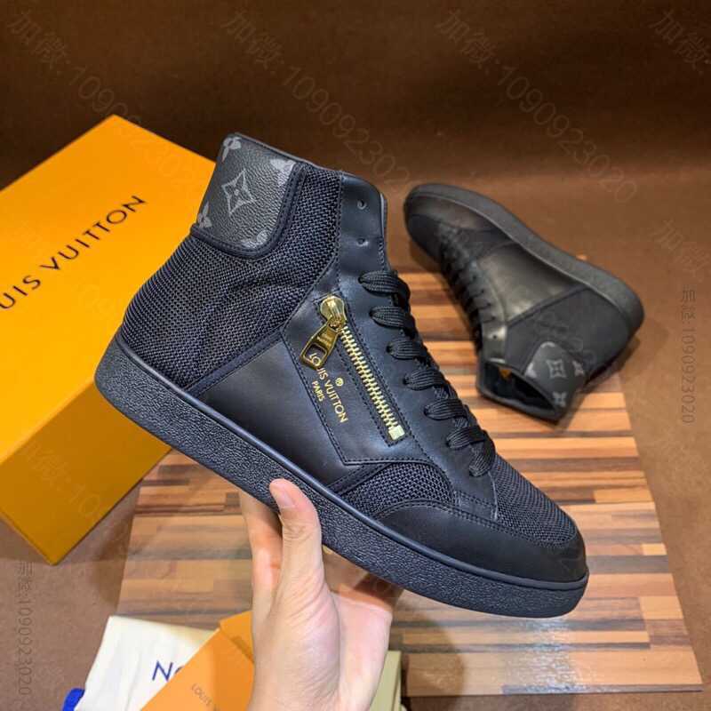 LV/路易威登 黑色技术性网面及标志性的Monogram帆布男士高帮运动鞋