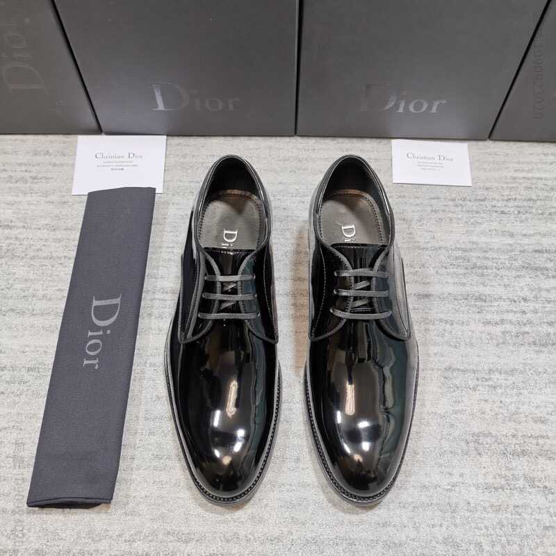 Dior 迪奥 最新款德比男士皮鞋，系带设计正装鞋