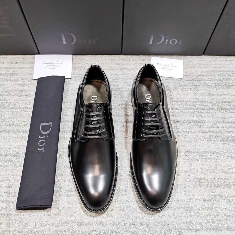 Dior 迪奥 最新款德比男士皮鞋，系带设计正装鞋
