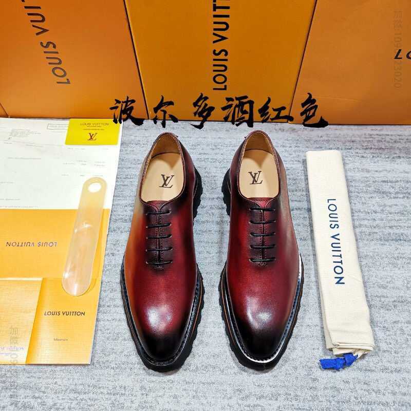 LV/路易威登 蜡面小牛皮LV 新款厚底皮鞋系列