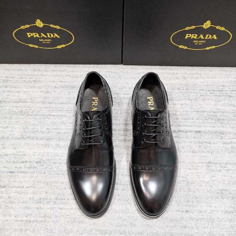 高仿普拉达男士皮鞋 普拉达男士皮鞋网站 P90154 普拉达新款金标男士正装皮鞋系列 