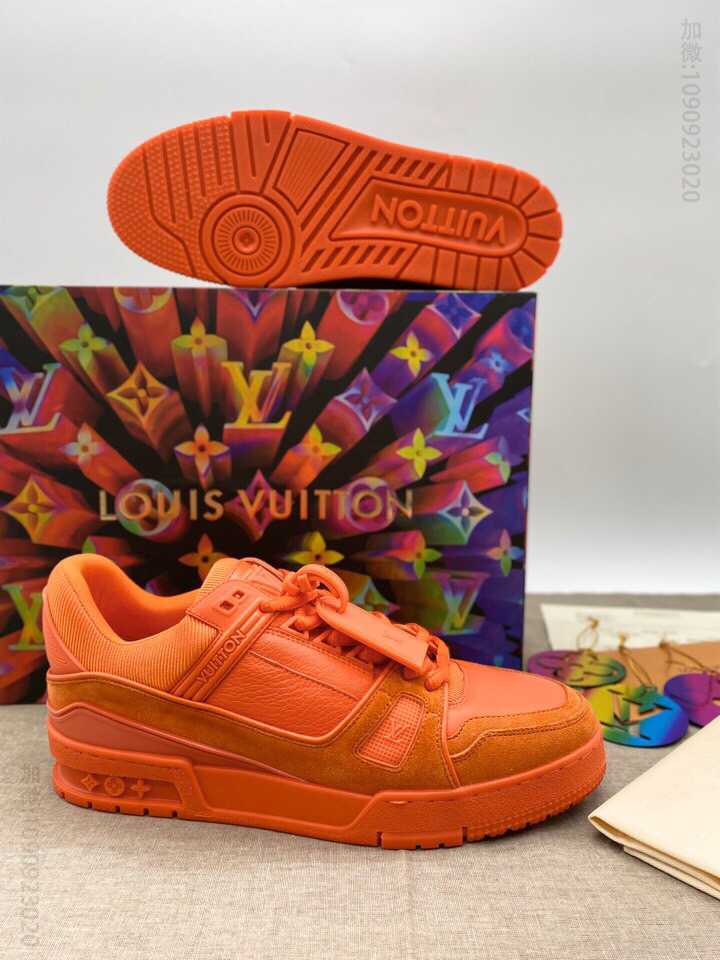 LV/路易威登 2023正绒面小牛皮系列LV TRAINER 运动鞋