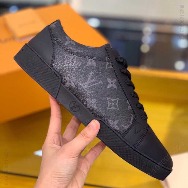 LV/路易威登 采用黑花牛皮拼接而成的男士休闲鞋