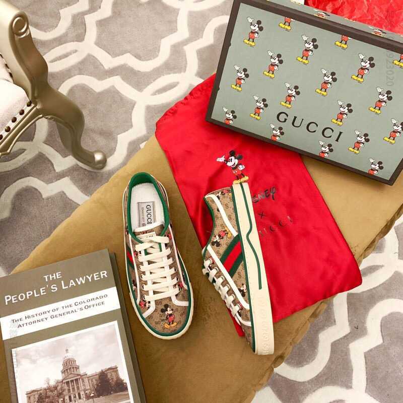 gucci古驰 新款米奇联名色彩拼接卡通系带情侣款板鞋系列