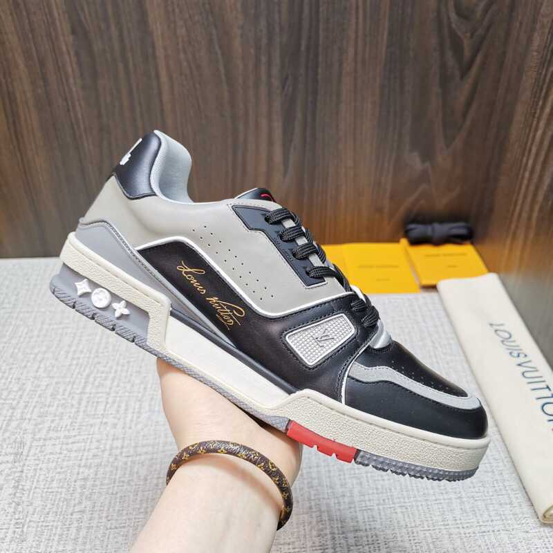 LV/路易威登 Monogram Flowers图案LV TRAINER 运动鞋