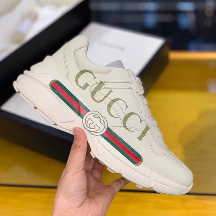 Gucci古驰 采用厚底设计字母印花男女款运动鞋