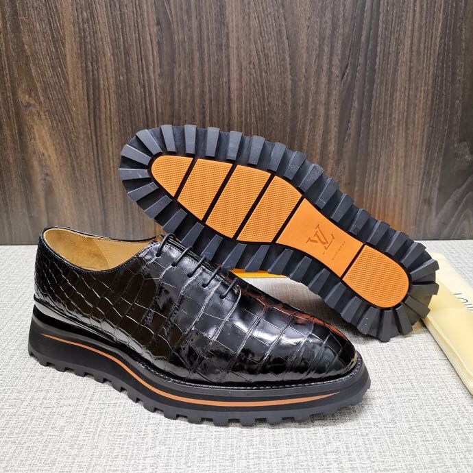 L;V/路易威登 进口尼罗鳄鱼皮制成尼罗鳄鱼皮皮鞋系带鞋