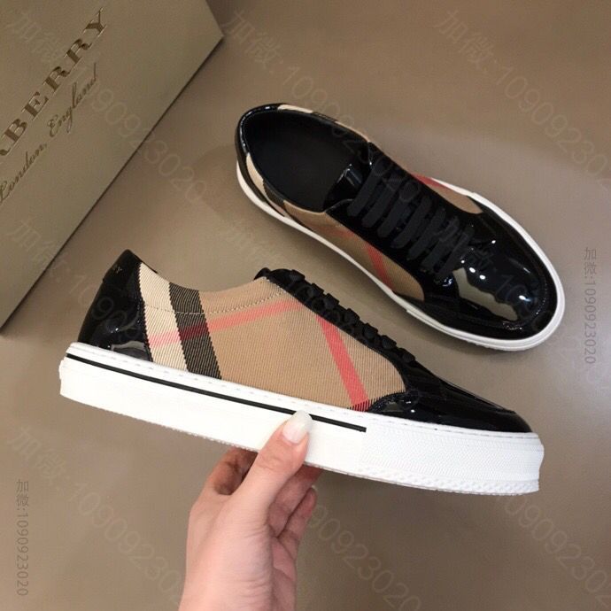 Burberry巴宝莉 B家2023春夏新品，男士经典低帮运动鞋