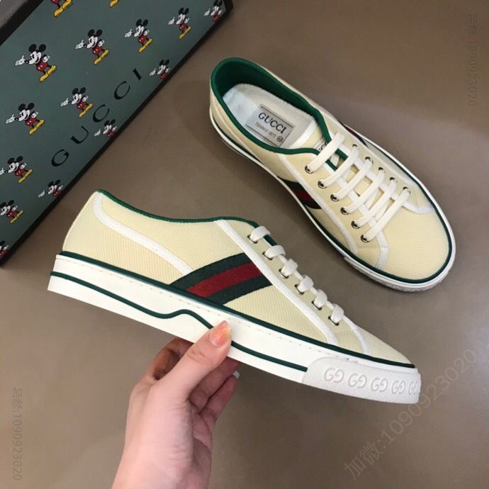 Gucci古驰 G家 Tennis 1977系列情侣GG运动帆布鞋