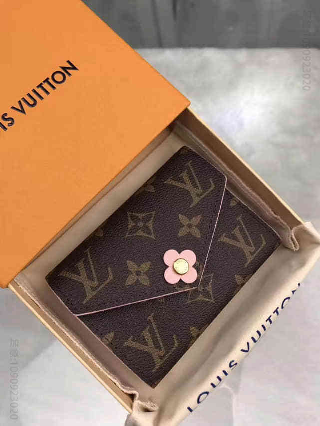 路易威登/LV M64203 花卉饰钉与饰件 短款三折钱包