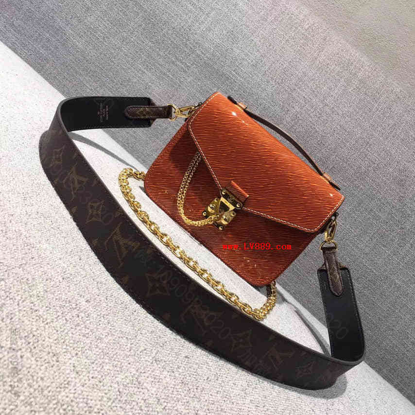 LV 漆皮邮差包 17秋季新款 POCHETTE METIS MINI 橙色...