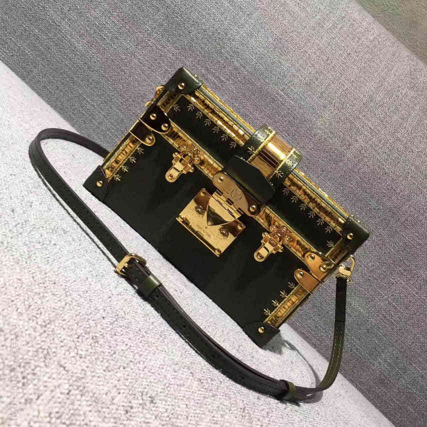 LV M54765 金色刺绣Autres High End Petite Malle单肩斜挎包
