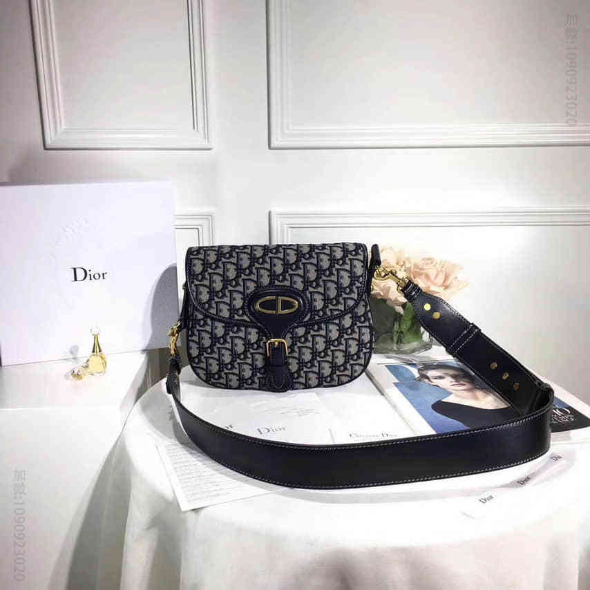 迪奥/DIOR “Dioraddict”黑色刺绣牛仔布翻盖式斜挎邮差包