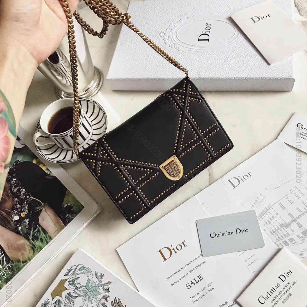 迪奥（Dior）Diorama铆钉Woc 手拿斜挎链条包 黑色