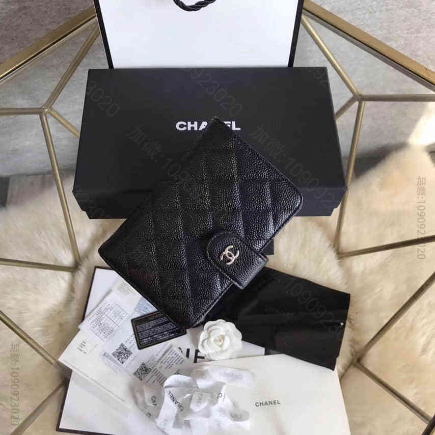 香奈儿/CHANEL Wallet系列 黑色鱼子酱小牛皮 多卡位零钱包