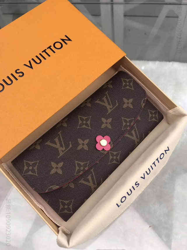 路易威登 LV M64204 梅花 粉色皮革饰边与花卉饰钉 长款钱夹/钱包