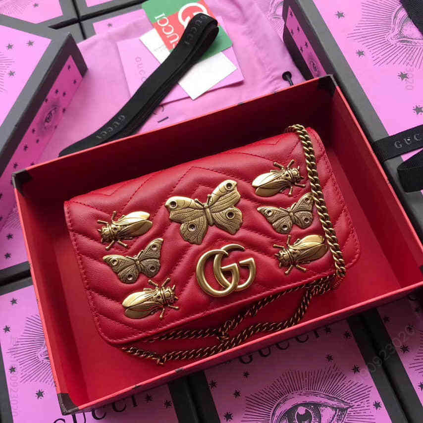 Gucci古驰/ GG Marmont 蝴蝶昆虫金属徽章链条包 488426红色