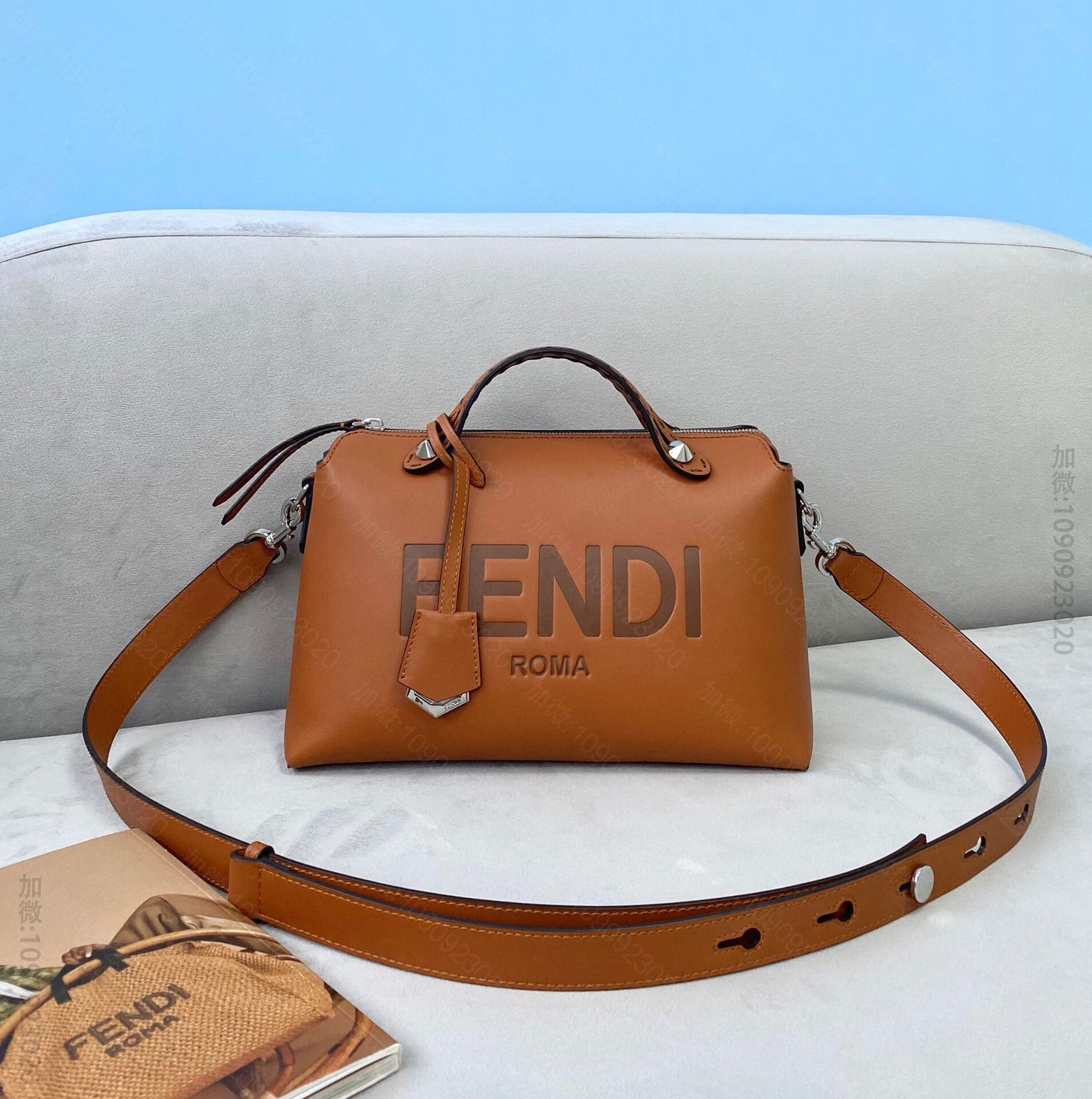 FENDI芬迪意大利小牛皮波士顿手提袋8286