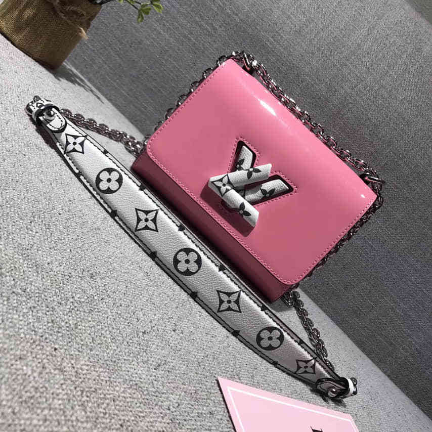 LV M54728 Patent Leather 玫瑰粉漆面小牛皮TWIST 小号链条包