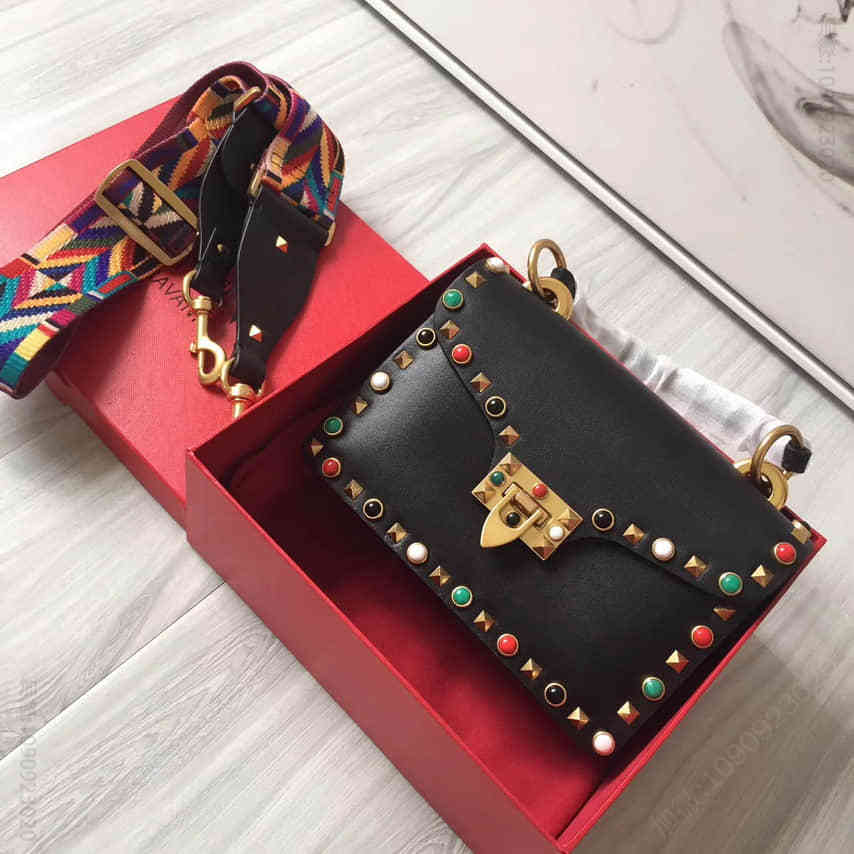 （华伦天奴）Valentino 00371 Rockstud 最新宝石彩钉手提包 黑色