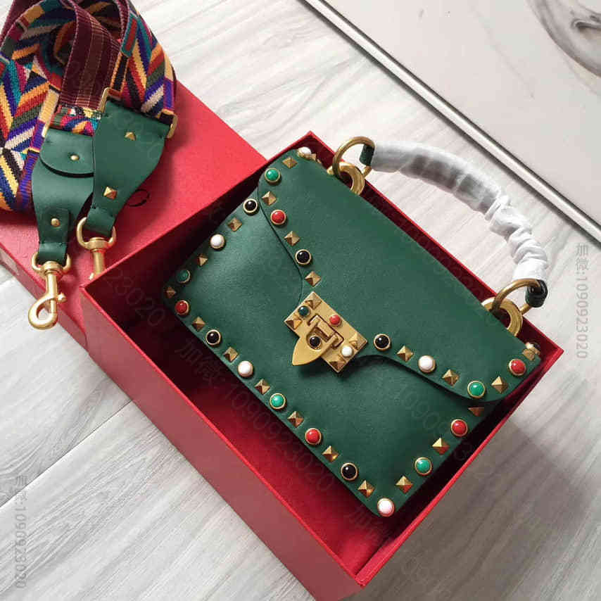 （华伦天奴）Valentino 00371 Rockstud 最新宝石彩钉手...