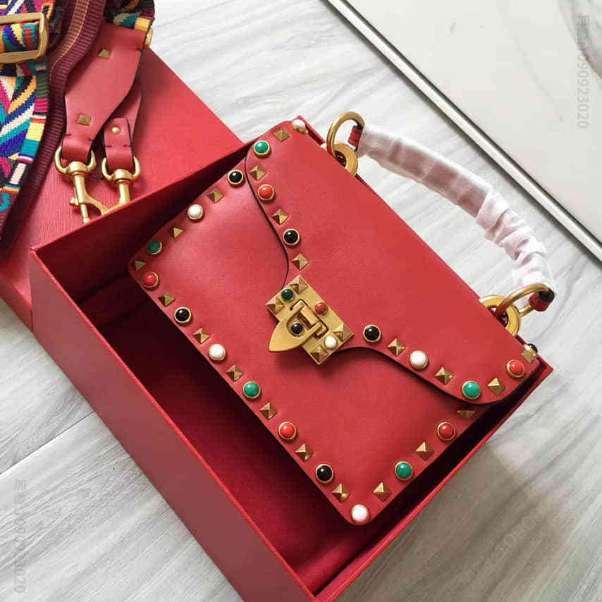 （华伦天奴）Valentino 00371 Rockstud 最新宝石彩钉肩背包 红色