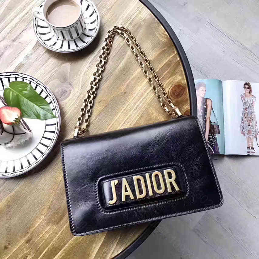 (迪奥)DIOR“J'ADIOR” 搭配链带 黑色褶皱小牛皮翻盖式链条包