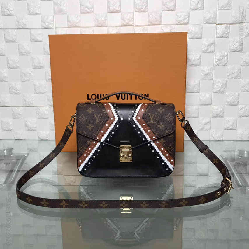 Lv 2017秋冬版拷花纹理Monogram Reverse Pochette Metis邮差包 M43488