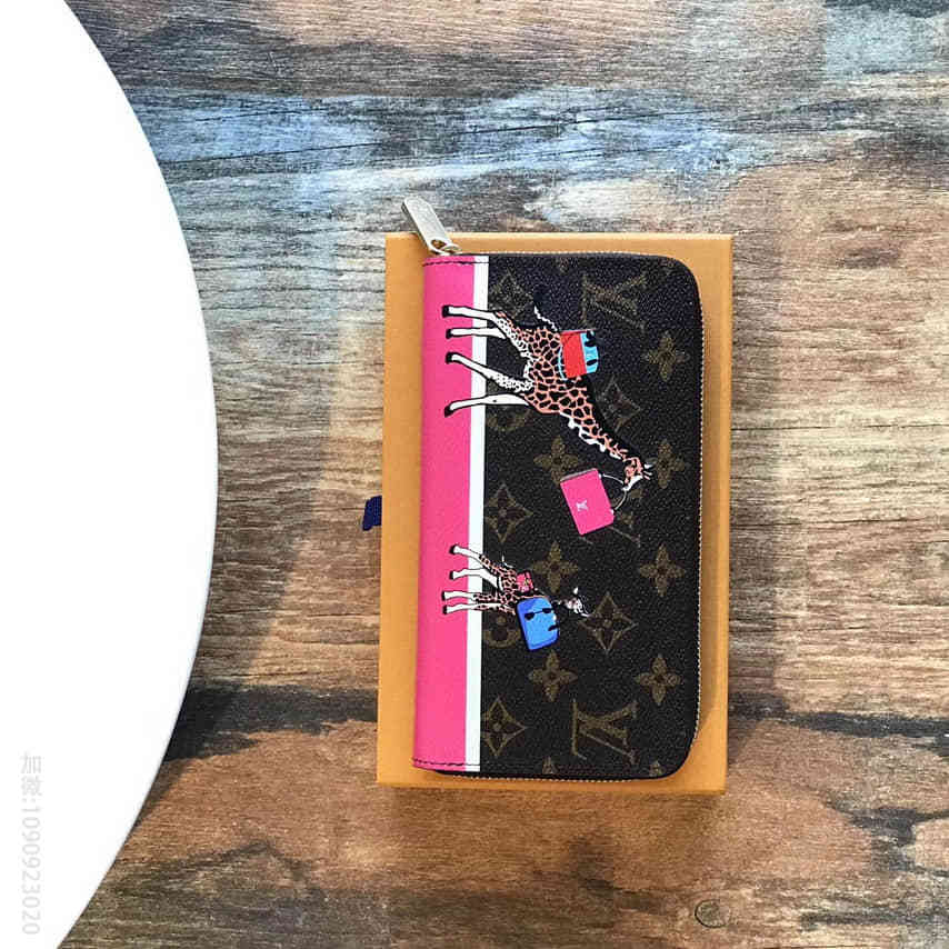 路易威登 LV M62085 长颈鹿图案风格Monogram涂层帆布面料 Zippy拉链钱夹