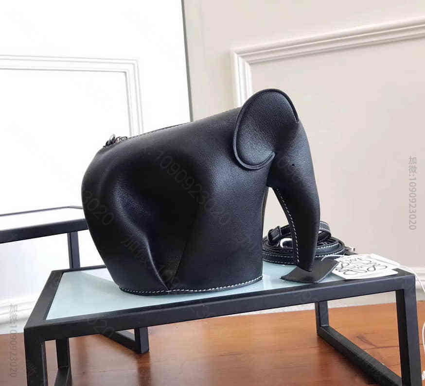 LOEWE 罗意威 Elephant系列 黑色小象斜挎包 L0192