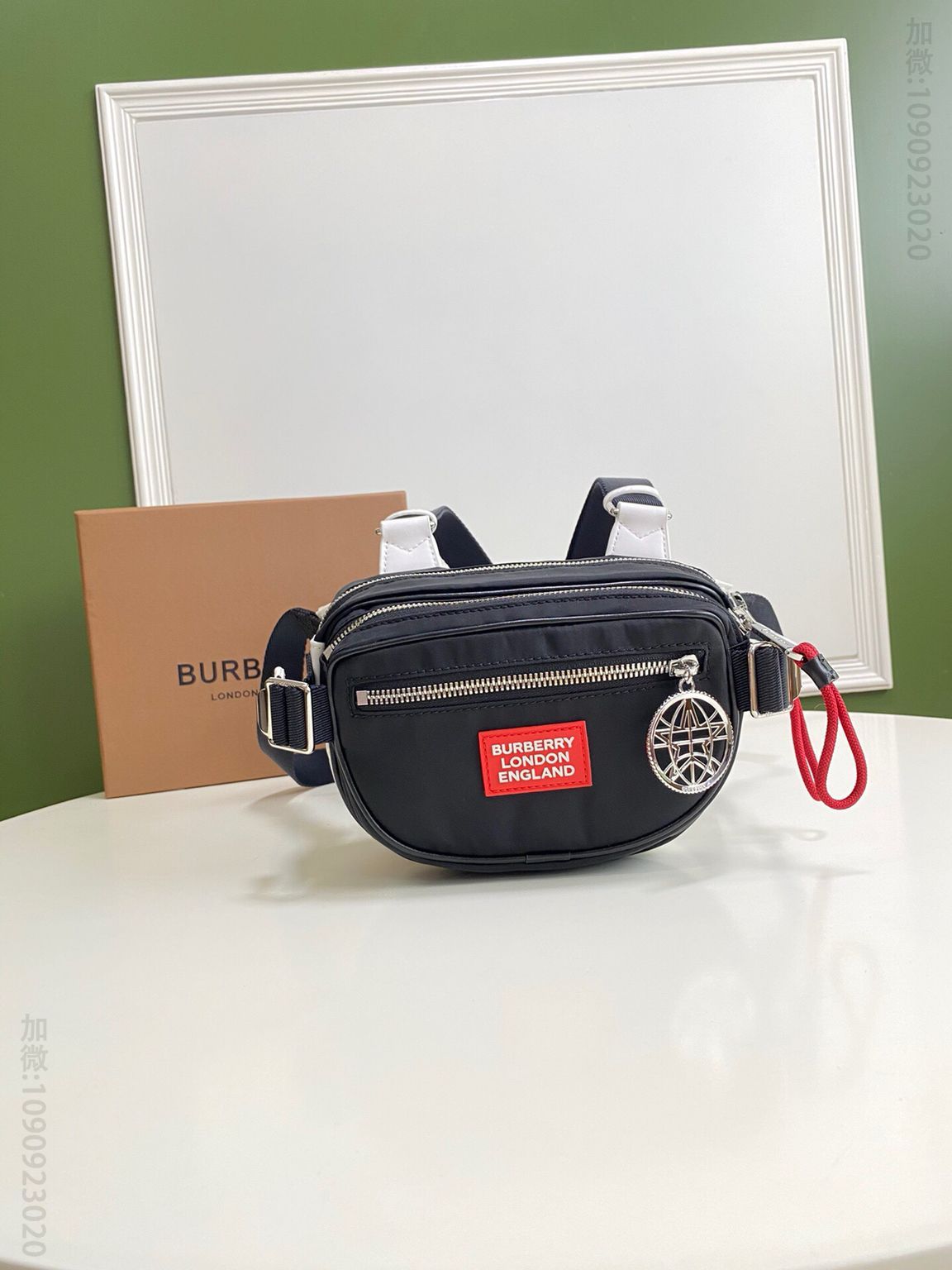 Burberry巴宝莉与球形图案拉链头尼龙面料肩背包