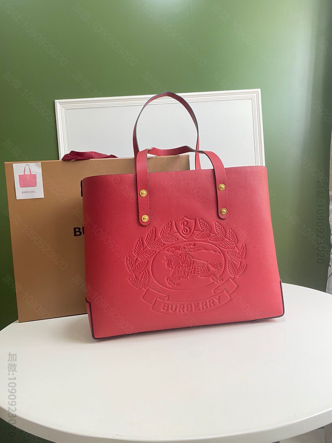 Burberry巴宝莉柔软皮革材质Vintage 复古格纹托特包