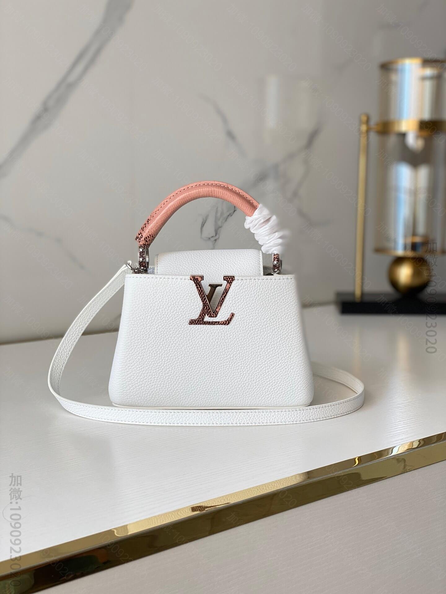 LV mini Capucines 白拼粉蜥蜴纹手提包 M48865