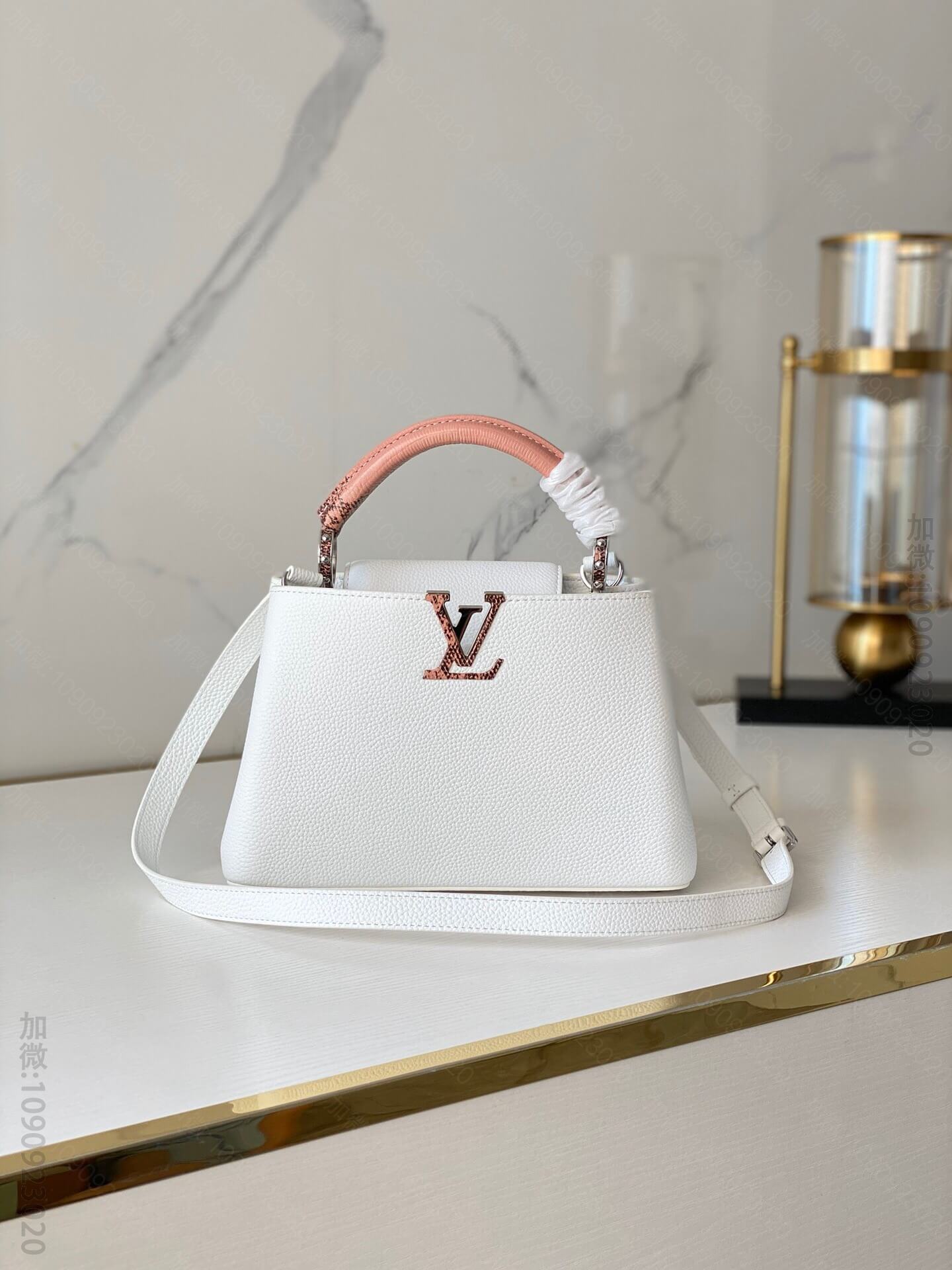 LV Capucines 白拼粉蜥蜴纹手提包 M48865