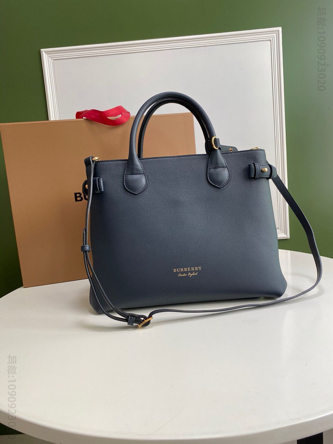 Burberry巴宝莉House 格纹棉质裁片The Banner 班纳手袋7941