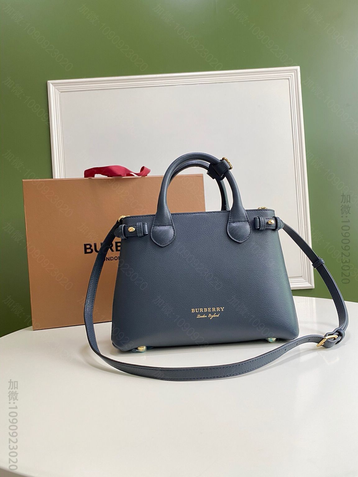 Burberry巴宝莉The Banner托特 House 格纹拼牛皮班纳手...