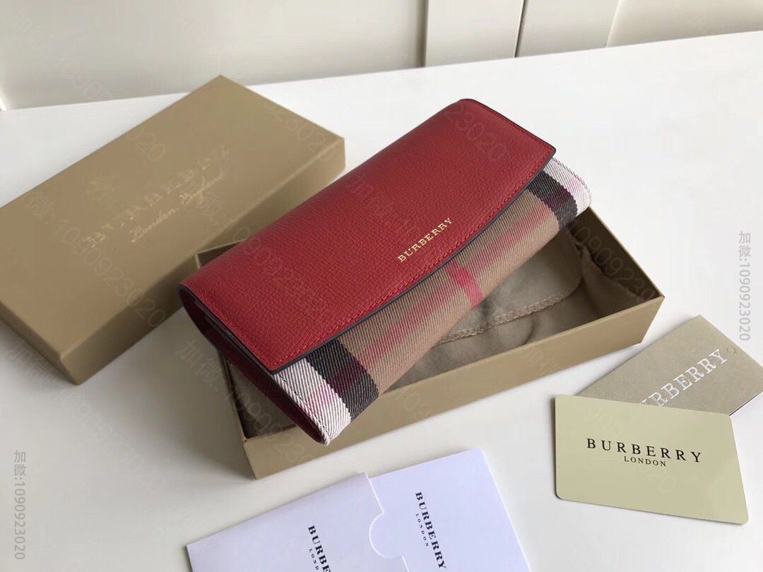 Burberry巴宝莉Banner手袋系列钱包