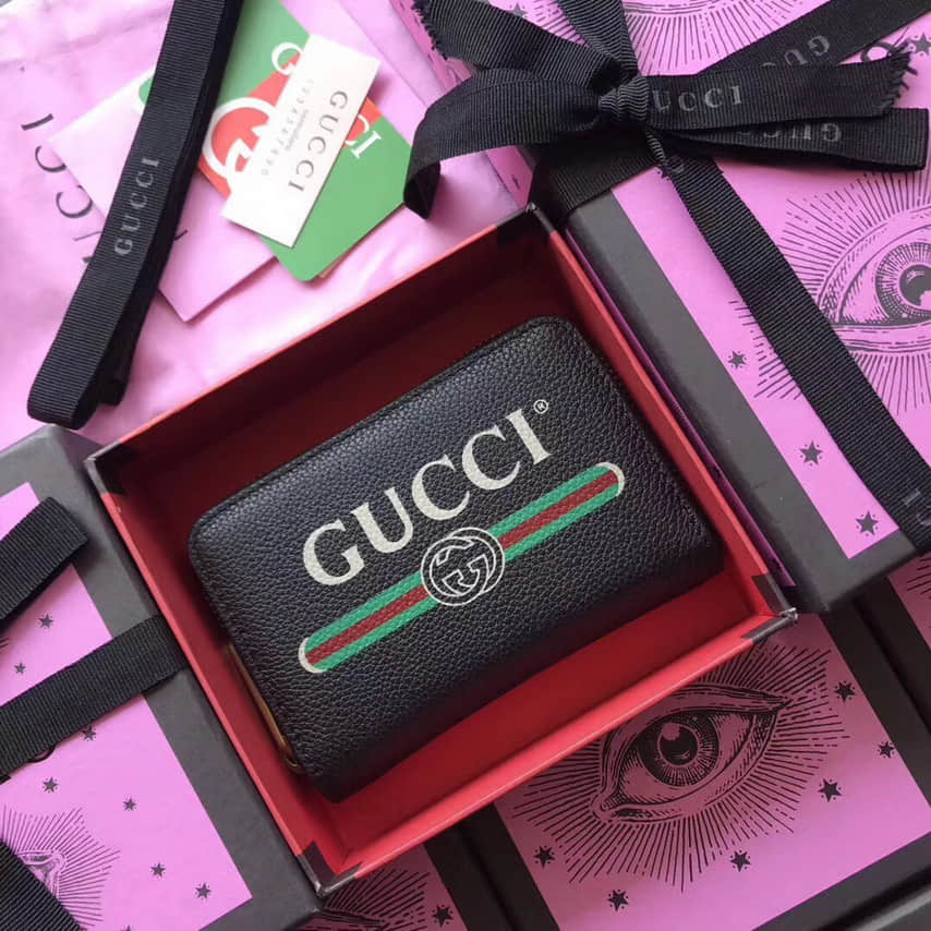 Gucci古驰 Coco Capitan Logo 字母印花牛皮拉链短款钱包零钱包 496319